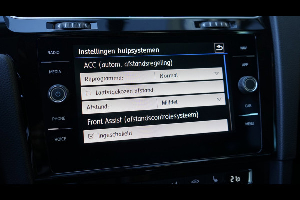 Volkswagen Golf 7.5 1.5 TSI R-Line ACC|ALCANTARA|CLIMA|DYNAUDIO|FULL LED|NAVIGATIE|STOELVERWARMING