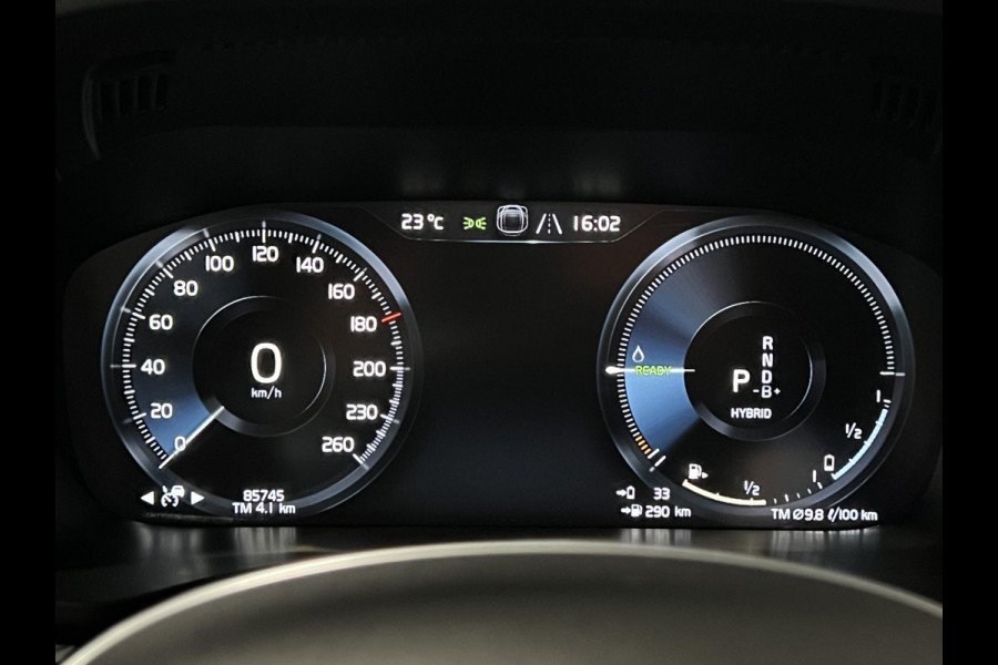 Volvo XC60 2.0 Recharge T6 AWD R-Design Adapt. Cruise | Open dak | Stuur-/Stoelverwarming | Blis | Camera | Carplay | Achterbank verwarmd