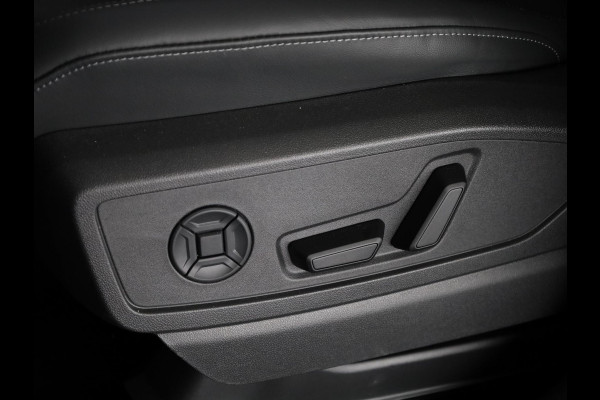 Audi Q5 Sportback S edition Competition e-hybrid 367 pk | Panorama-glasdak | Trekhaak, elektr | MMI experience plus met B&O | MMI bijrijdersdisplay |