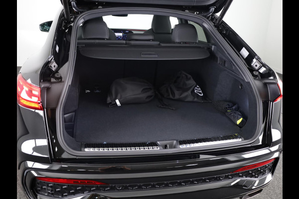 Audi Q5 Sportback S edition Competition e-hybrid 367 pk | Panorama-glasdak | Trekhaak, elektr | MMI experience plus met B&O | MMI bijrijdersdisplay |