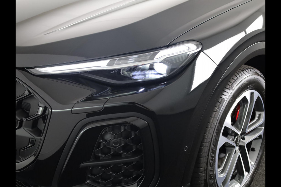 Audi Q5 Sportback S edition Competition e-hybrid 367 pk | Panorama-glasdak | Trekhaak, elektr | MMI experience plus met B&O | MMI bijrijdersdisplay |