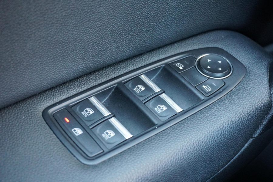 Renault Captur 1.6 E-Tech full hybrid 145 techno + CAMERA / APPLE CARPLAY / LED