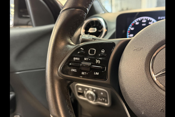 Mercedes-Benz GLA 250 e Progressive 17"/Widescreen/Stoelverwarming/DAB/Apple Carplay & Android Auto/Navigatie/Climate/PDC v+a