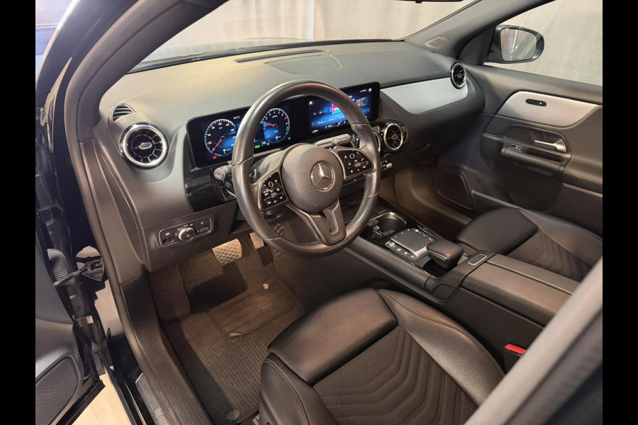 Mercedes-Benz GLA 250 e Progressive 17"/Widescreen/Stoelverwarming/DAB/Apple Carplay & Android Auto/Navigatie/Climate/PDC v+a