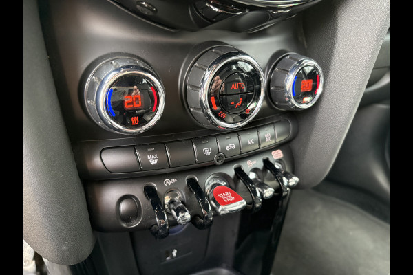 MINI 5-deurs 1.5 Cooper 136pk 5-drs. LEDER/NAVI/CARPLAY/CLIMA/CRUISE/PDC/LED
