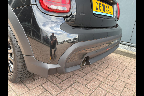 MINI 5-deurs 1.5 Cooper 136pk 5-drs. LEDER/NAVI/CARPLAY/CLIMA/CRUISE/PDC/LED