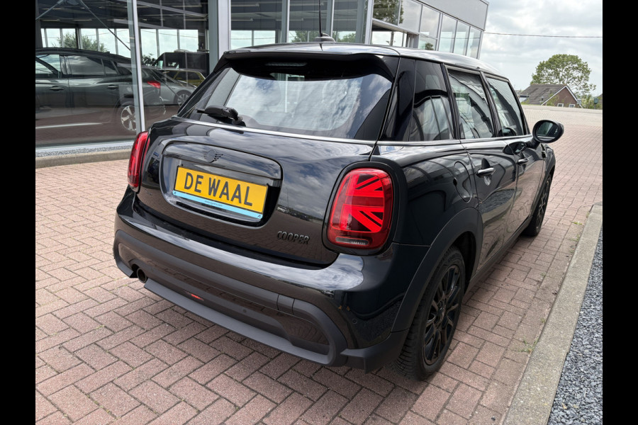 MINI 5-deurs 1.5 Cooper 136pk 5-drs. LEDER/NAVI/CARPLAY/CLIMA/CRUISE/PDC/LED