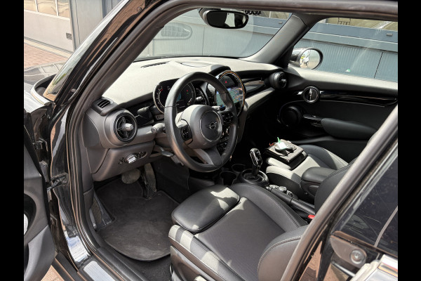 MINI 5-deurs 1.5 Cooper 136pk 5-drs. LEDER/NAVI/CARPLAY/CLIMA/CRUISE/PDC/LED
