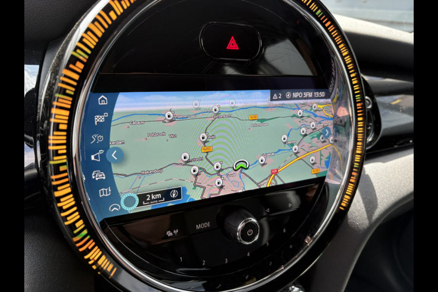 MINI 5-deurs 1.5 Cooper 136pk 5-drs. LEDER/NAVI/CARPLAY/CLIMA/CRUISE/PDC/LED