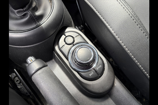 MINI 5-deurs 1.5 Cooper 136pk 5-drs. LEDER/NAVI/CARPLAY/CLIMA/CRUISE/PDC/LED