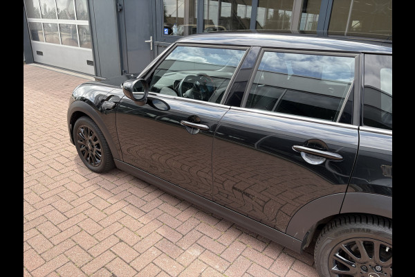 MINI 5-deurs 1.5 Cooper 136pk 5-drs. LEDER/NAVI/CARPLAY/CLIMA/CRUISE/PDC/LED