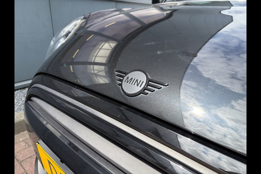 MINI 5-deurs 1.5 Cooper 136pk 5-drs. LEDER/NAVI/CARPLAY/CLIMA/CRUISE/PDC/LED