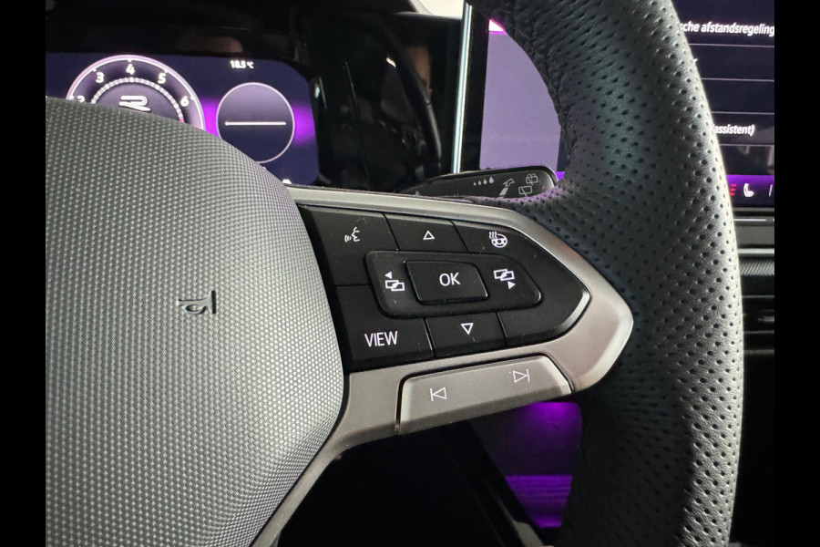 Volkswagen Golf 1.5 eTSI Pano|HuD|Trekhaak|360 Camera|Keyless|ACC|Sfeer|Lane Assist