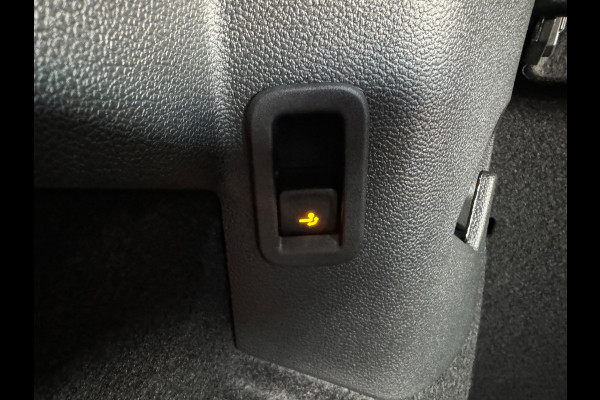 Volkswagen Golf 1.5 eTSI Pano|HuD|Trekhaak|360 Camera|Keyless|ACC|Sfeer|Lane Assist