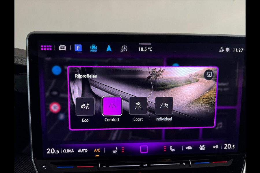 Volkswagen Golf 1.5 eTSI Pano|HuD|Trekhaak|360 Camera|Keyless|ACC|Sfeer|Lane Assist