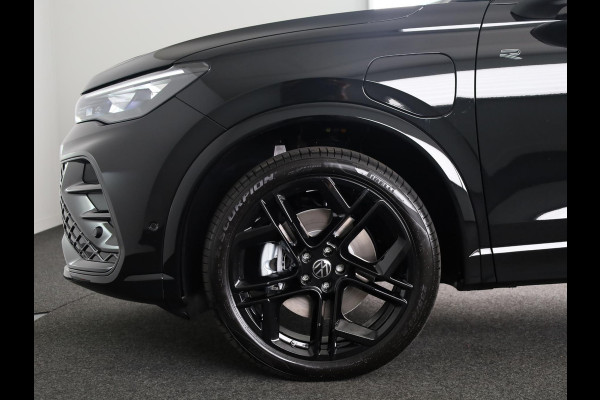 Volkswagen Tiguan R-Line Edition 1.5 eHybrid 150 kW / 204 PK SUV 6 v Head-Up Display | Panoramadak | Stoelverwarming