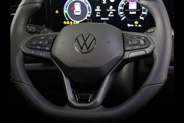 Volkswagen Tiguan R-Line Edition 1.5 eHybrid 150 kW / 204 PK SUV 6 v Head-Up Display | Panoramadak | Stoelverwarming