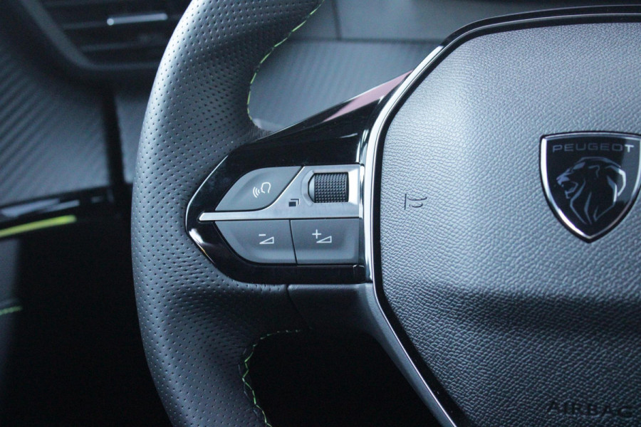 Peugeot e-2008 EV GT PACK 156PK 54 kWh | PANORAMISCH SCHUIF/KANTEL DAK | ALCANTARA EXECUTIVE INTERIOR INCL. VERWARMBARE VOORSTOELEN EN ELEKTRISCH VERSTELBARE BESTUURDERSSTOEL MET MASSAGE FUNCTIE | 18" LICHTMETALEN VELGEN "EVISSA" | VISION NAVIGATION & DRIVE ASSIST PLUS PACK: NAVIGATIE/DRAADLOZE TELEFOONLADER/ADAPTIVE CRUISE CONTROL MET LANE KEEPING & POSITIONING ASSIST INCL. STOP & GO FUNCTIE/HD-CAMERA VOOR/PASSIEVE DODEHOEKBEWAKING EN INSTAPVERLICHTING | WINTERPACK: STOELVERWARMING | WARMTEPOMP! | DRAADLOZE APPLE CARPLAY/ANDROID AUTO | FULL LED KOPLAMPEN | ACHTERUITRIJ CAMERA | PARK