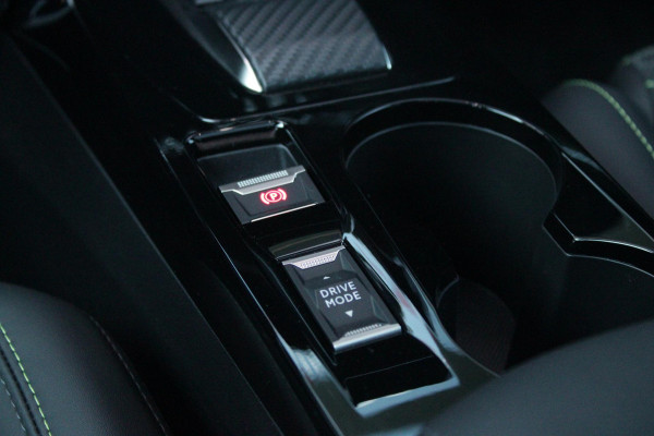 Peugeot e-2008 EV GT PACK 156PK 54 kWh | PANORAMISCH SCHUIF/KANTEL DAK | ALCANTARA EXECUTIVE INTERIOR INCL. VERWARMBARE VOORSTOELEN EN ELEKTRISCH VERSTELBARE BESTUURDERSSTOEL MET MASSAGE FUNCTIE | 18" LICHTMETALEN VELGEN "EVISSA" | VISION NAVIGATION & DRIVE ASSIST PLUS PACK: NAVIGATIE/DRAADLOZE TELEFOONLADER/ADAPTIVE CRUISE CONTROL MET LANE KEEPING & POSITIONING ASSIST INCL. STOP & GO FUNCTIE/HD-CAMERA VOOR/PASSIEVE DODEHOEKBEWAKING EN INSTAPVERLICHTING | WINTERPACK: STOELVERWARMING | WARMTEPOMP! | DRAADLOZE APPLE CARPLAY/ANDROID AUTO | FULL LED KOPLAMPEN | ACHTERUITRIJ CAMERA | PARK