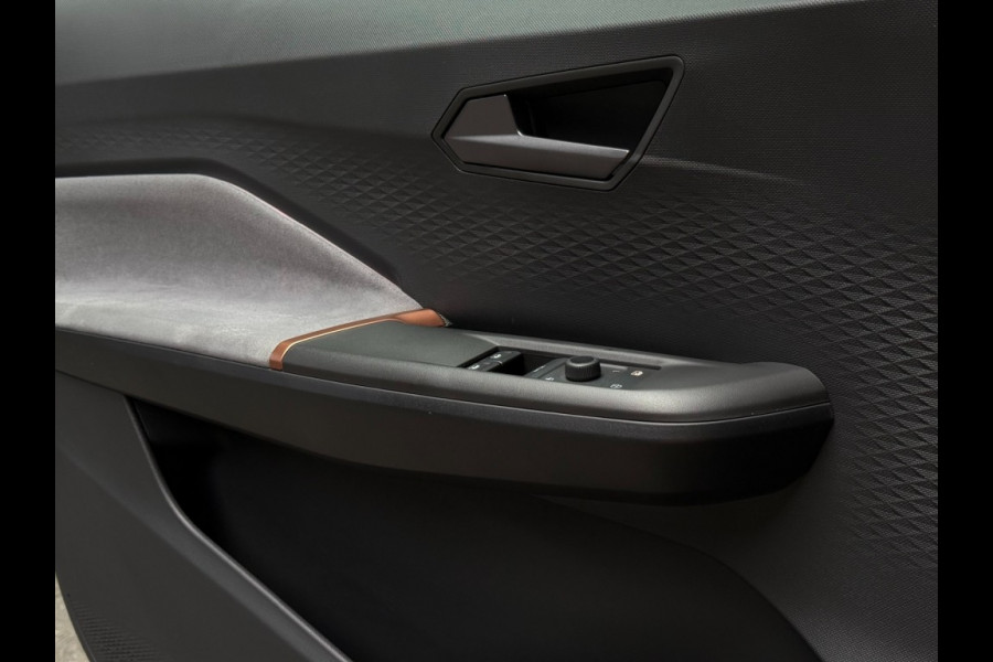 CUPRA Born CUPRA Born 546 km Limited 84 kw Adaptive cruise control, Achteruitrijcamera,Head-up