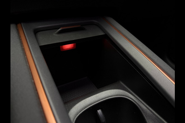 CUPRA Born CUPRA Born 546 km Limited 84 kw Adaptive cruise control, Achteruitrijcamera,Head-up