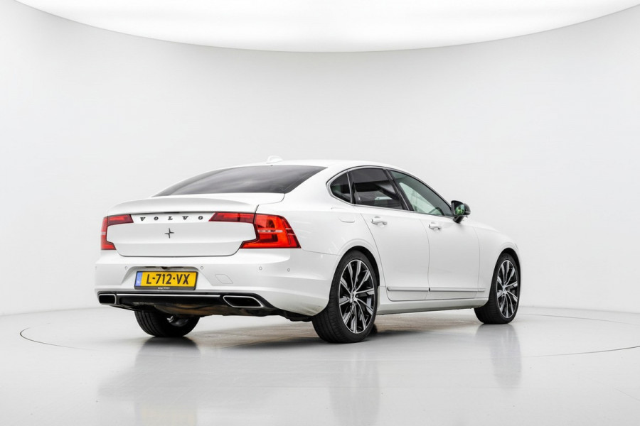 Volvo S90 2.0 T8 AWD Inscription /Pano/massage/B&W/360