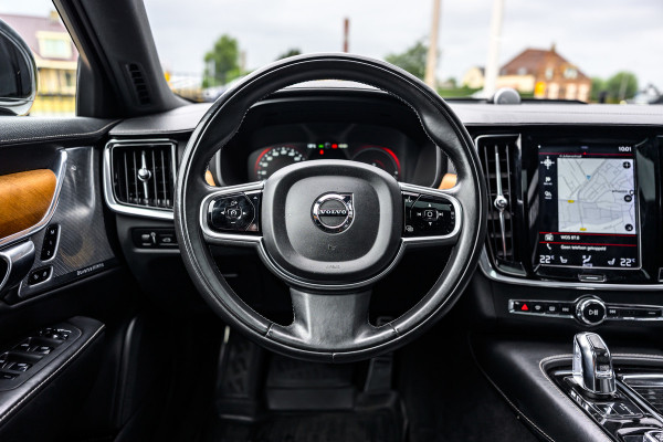 Volvo S90 2.0 T8 AWD Inscription /Pano/massage/B&W/360