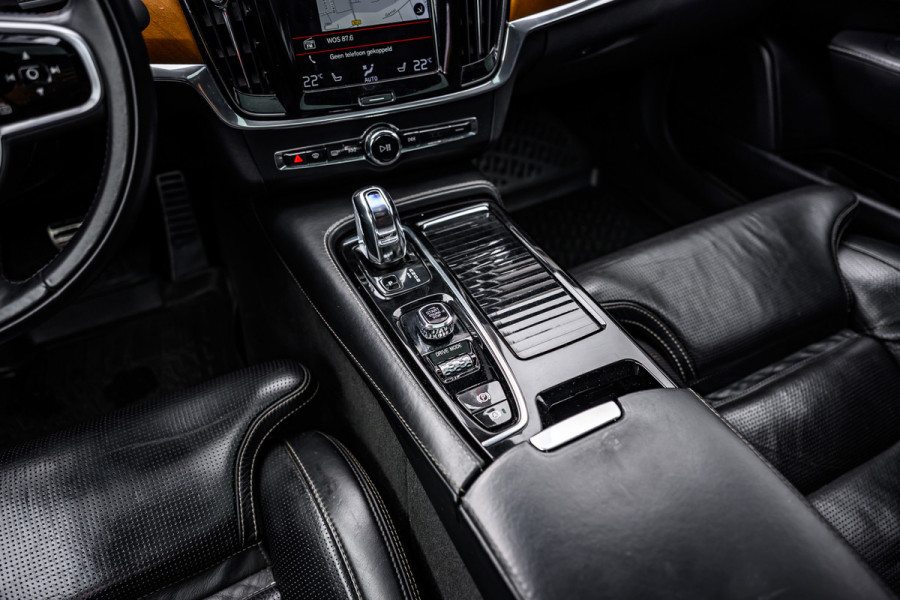 Volvo S90 2.0 T8 AWD Inscription /Pano/massage/B&W/360