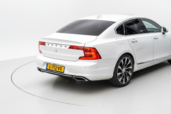 Volvo S90 2.0 T8 AWD Inscription /Pano/massage/B&W/360
