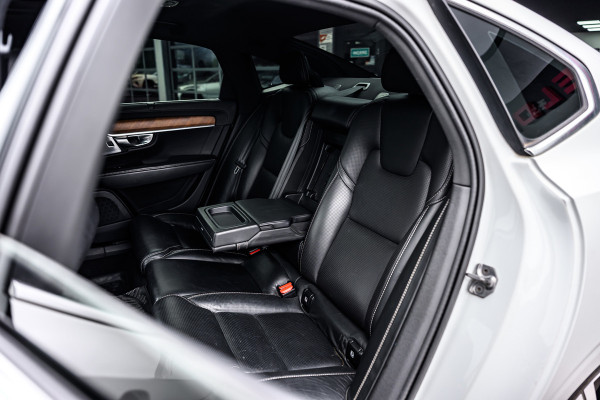 Volvo S90 2.0 T8 AWD Inscription /Pano/massage/B&W/360
