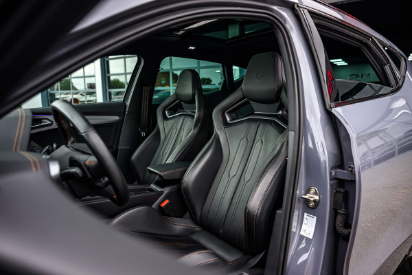 CUPRA Formentor 2.0 TSI 4DRIVE /Pano/Carbon/Kuipstoelen/310pk