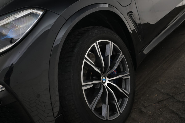 BMW X5 xDrive45e High Executive M-sport Full black Apple carplay