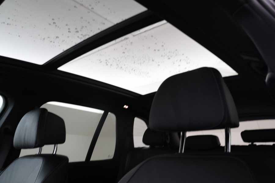 BMW X5 xDrive45e High Executive M-sport Full black Apple carplay