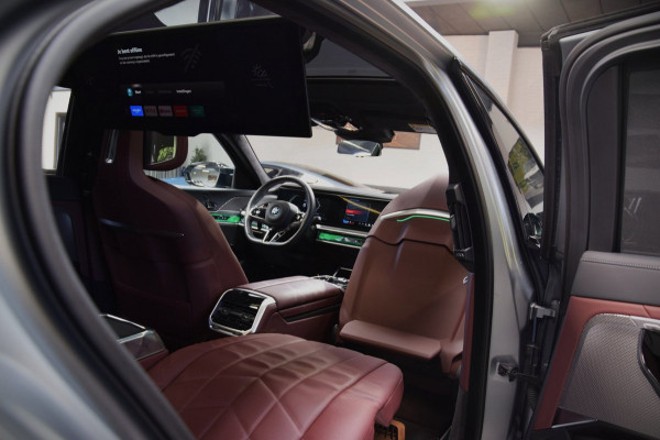 BMW 7 Serie M760e xDrive Navi|Massage|Theater Screen|Auto-Doors|Frozen Deep Grey|Nwp.180.000|BTW