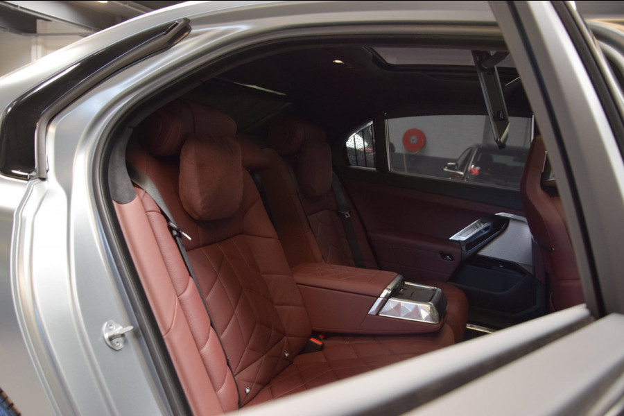 BMW 7 Serie M760e xDrive Navi|Massage|Theater Screen|Auto-Doors|Frozen Deep Grey|Nwp.180.000|BTW