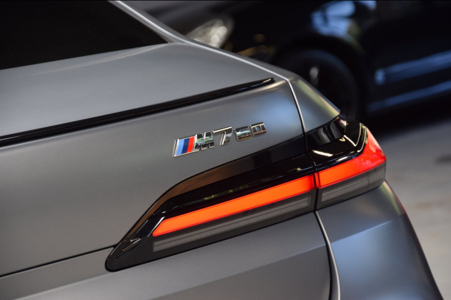 BMW 7 Serie M760e xDrive Navi|Massage|Theater Screen|Auto-Doors|Frozen Deep Grey|Nwp.180.000|BTW
