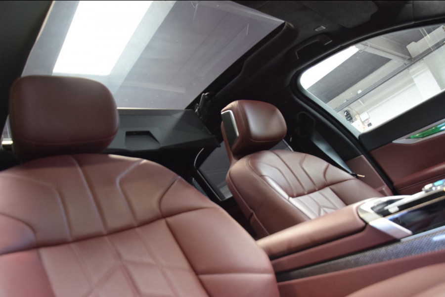 BMW 7 Serie M760e xDrive Navi|Massage|Theater Screen|Auto-Doors|Frozen Deep Grey|Nwp.180.000|BTW