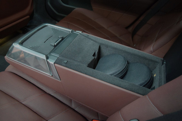 BMW 7 Serie M760e xDrive Navi|Massage|Theater Screen|Auto-Doors|Frozen Deep Grey|Nwp.180.000|BTW