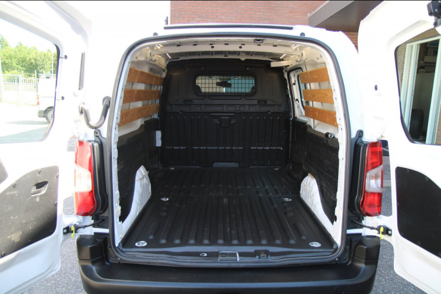 Opel Combo 1.5D L2H1 102PK Edition / Trekhaak / Multi stuur / App connect / cruise