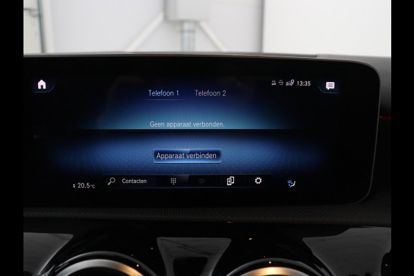 Mercedes-Benz A-Klasse 180 Business Solution AMG | Leder/alcantara | Stoelverwarming | Cruise control | Widescreen | Carplay | Climate control | Camera | Park assist |