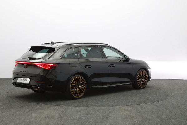 CUPRA Leon Sportstourer 1.4 e-Hybrid VZ 245 PK Copper Edition PHEV, Memory, Stuur-Startknop, Winterpakket, Carplay, Camera