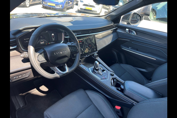 Lynk & Co 01 1.5 Black Edition Panorama, 1.800 kg trekgewicht