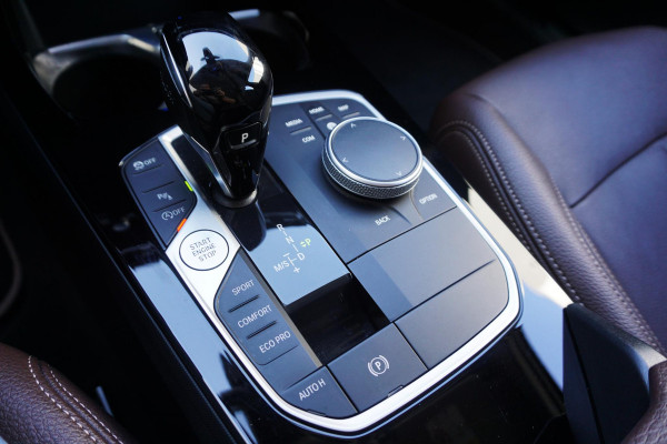 BMW 1-serie 118i Business Edition Luxury/Leer/1e Eigenaar/ CarPlay/LED.