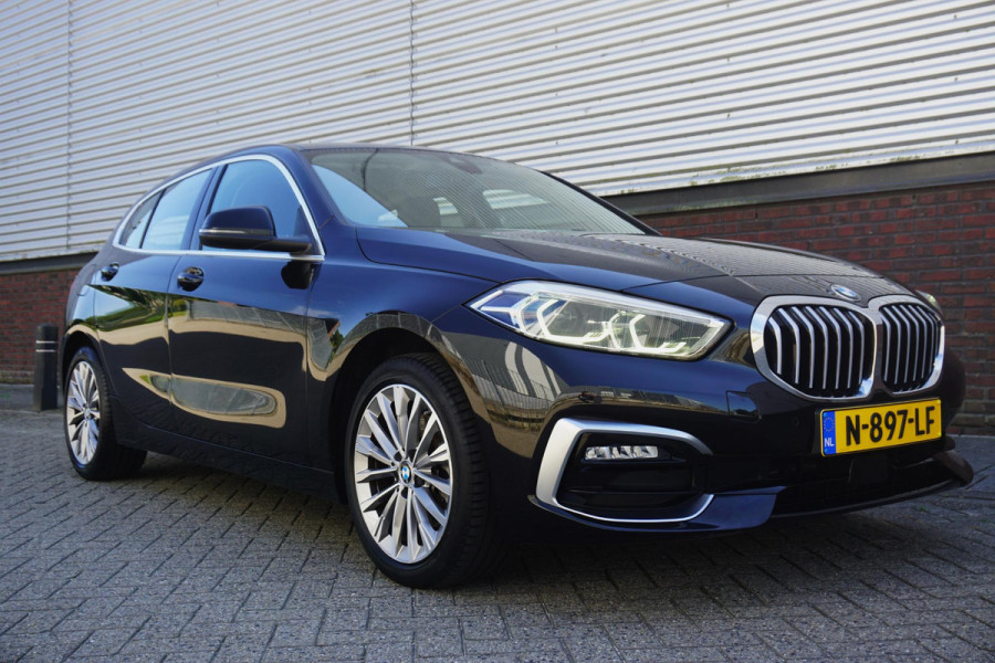 BMW 1-serie 118i Business Edition Luxury/Leer/1e Eigenaar/ CarPlay/LED.