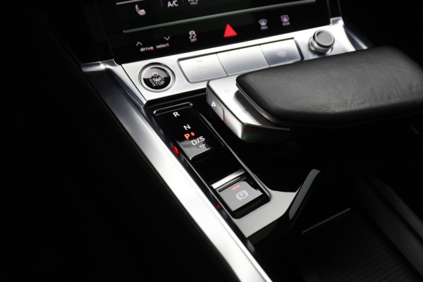 Audi e-tron 55 Quattro 408 PK Advanced edition 95 kWh, SOH 91%, Leder, Panoramadak, 22" LM-Velgen