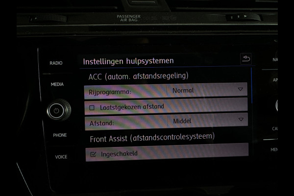 Volkswagen Touran 1.5 TSI R-Line 7p Pano|ACC|Keyless|Stoelverwarming|Carplay