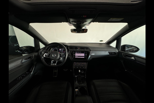 Volkswagen Touran 1.5 TSI R-Line 7p Pano|ACC|Keyless|Stoelverwarming|Carplay