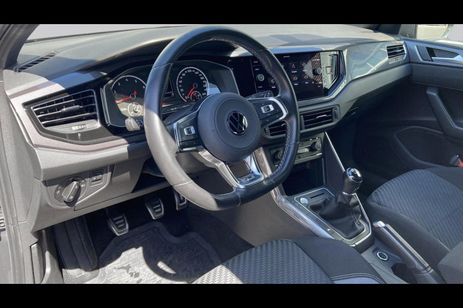 Volkswagen Polo 1.0 TSI 95pk Highline Business R-Line Camera | Keyless | Beats audio | App connect