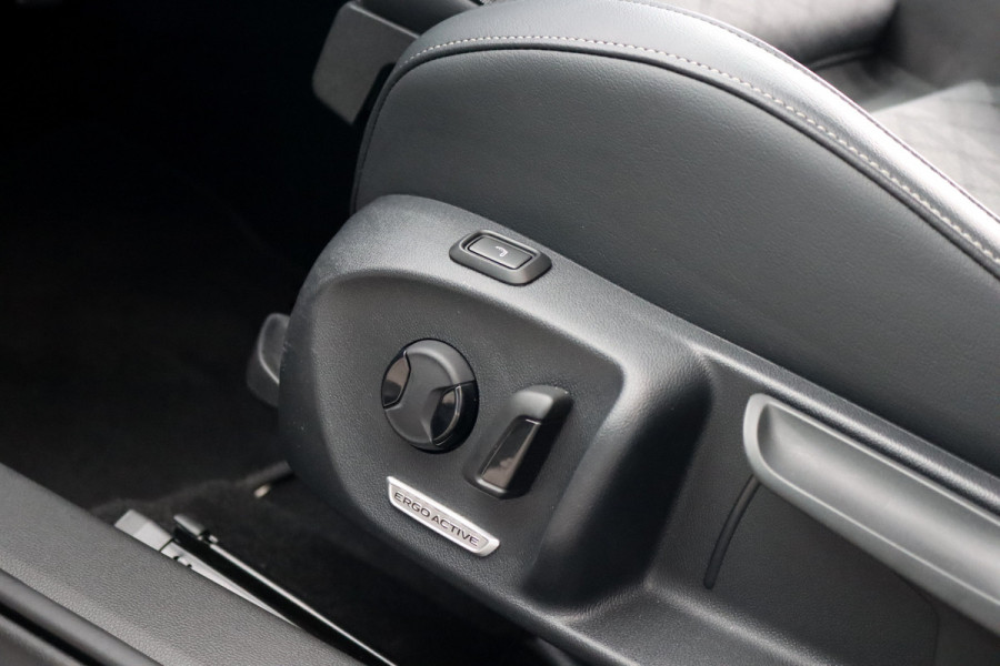 Volkswagen Passat Variant 1.5 eHybrid R-Line Edition | ACC | Panoramadak | Harman&Kardon | Massage | HUD | Trekhaak | iQ.Light | Stoelverwarming V+A | Zonnerollo's |