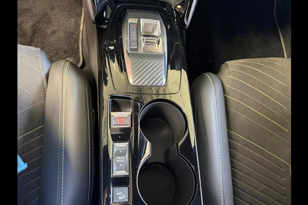 Peugeot 2008 1.2 Hybrid 145 GT, Automaat, 1 Jaar Bovag Garantie, Stoelverwarming, Navi, Camera, Alcantara